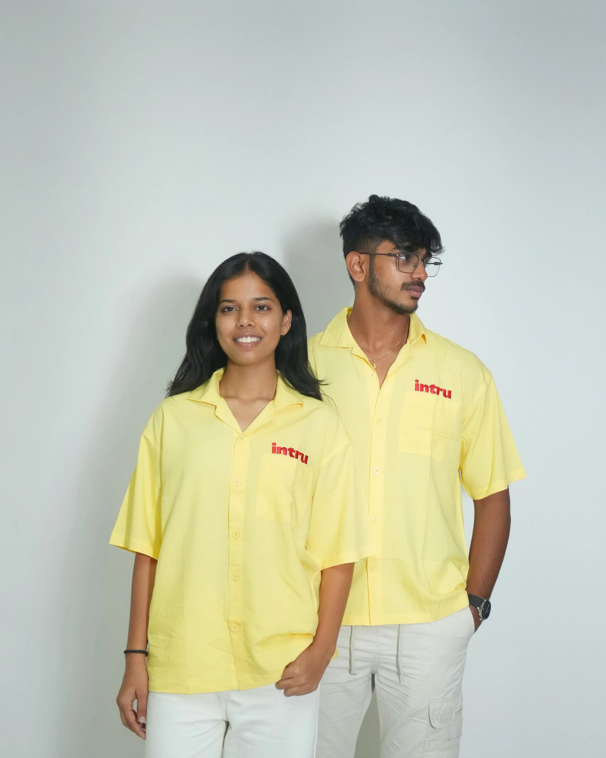 intru.in Summer Shirt - View 3